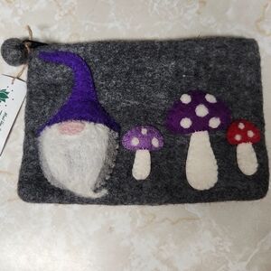 Handcrafted 100% Wool Cosmetic Pouch Gnome Mushroom Gray Nepal Artsy Felted New